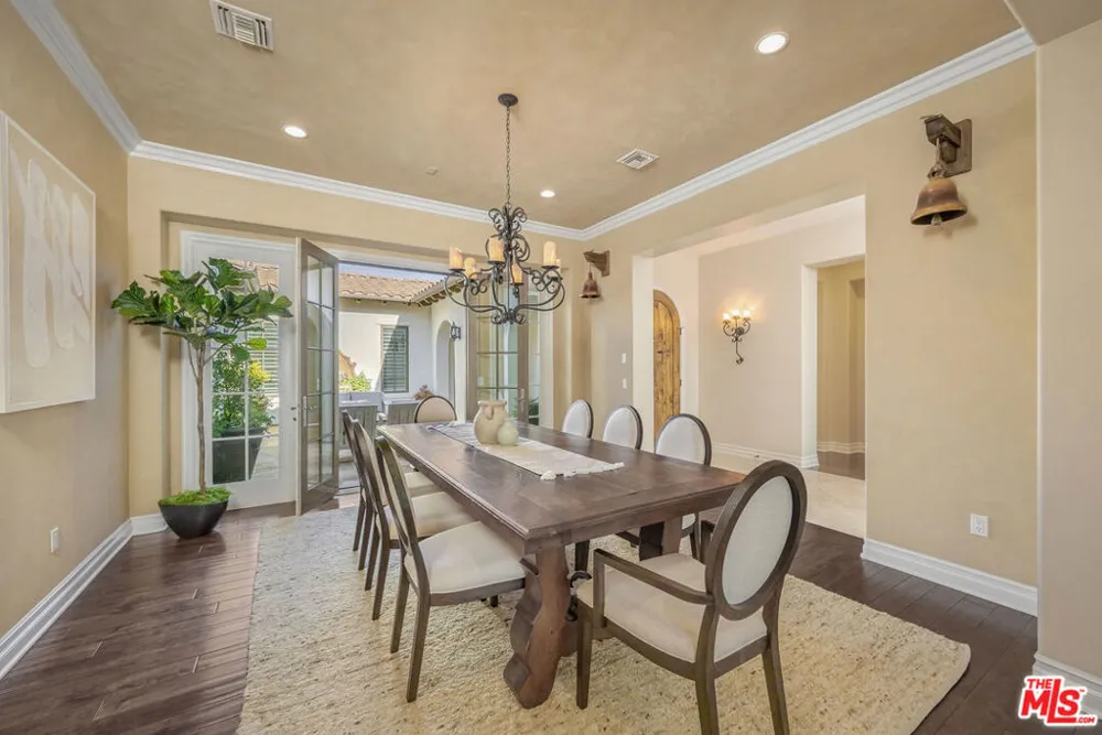 25420 Prado De Azul Calabasas, CA 91302