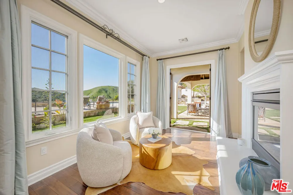 25420 Prado De Azul Calabasas, CA 91302