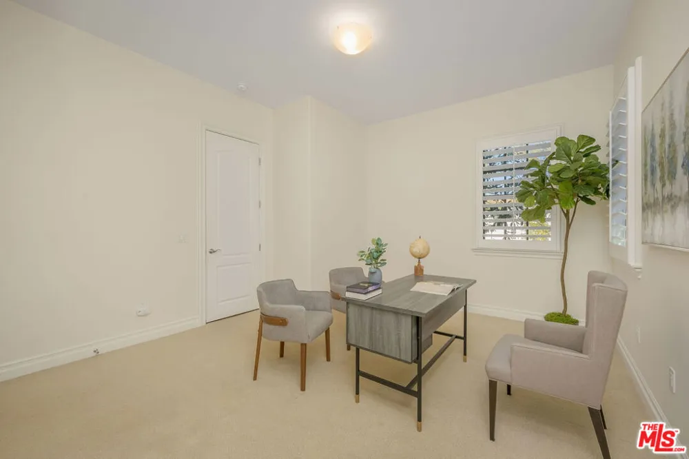 25420 Prado De Azul Calabasas, CA 91302