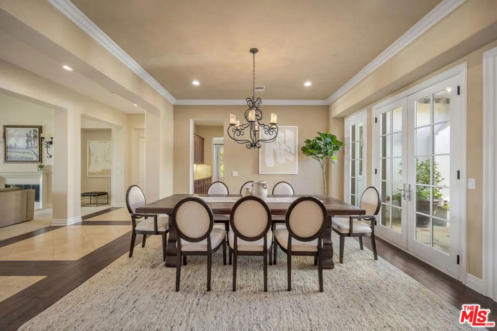 25420 Prado De Azul Calabasas, CA 91302