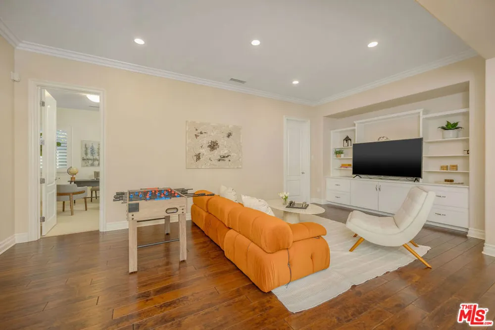 25420 Prado De Azul Calabasas, CA 91302