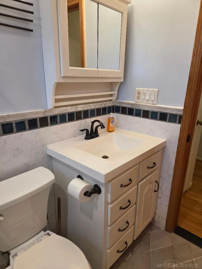 16816 Hans Court Fraser City, MI 48026