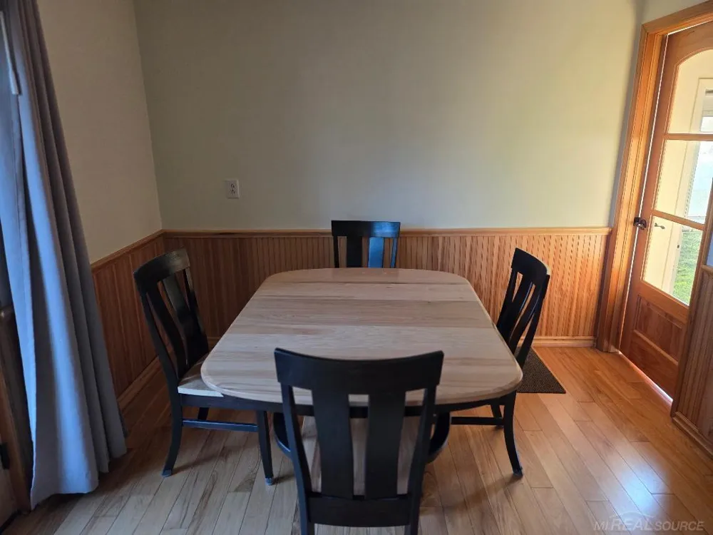 16816 Hans Court Fraser City, MI 48026