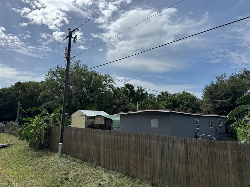 3502 NW 7th Street Okeechobee, FL 34972
