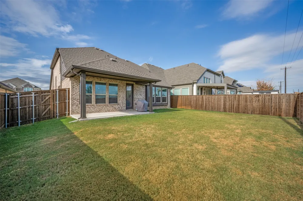 1234 Stagecoach Trail Justin, TX 76247
