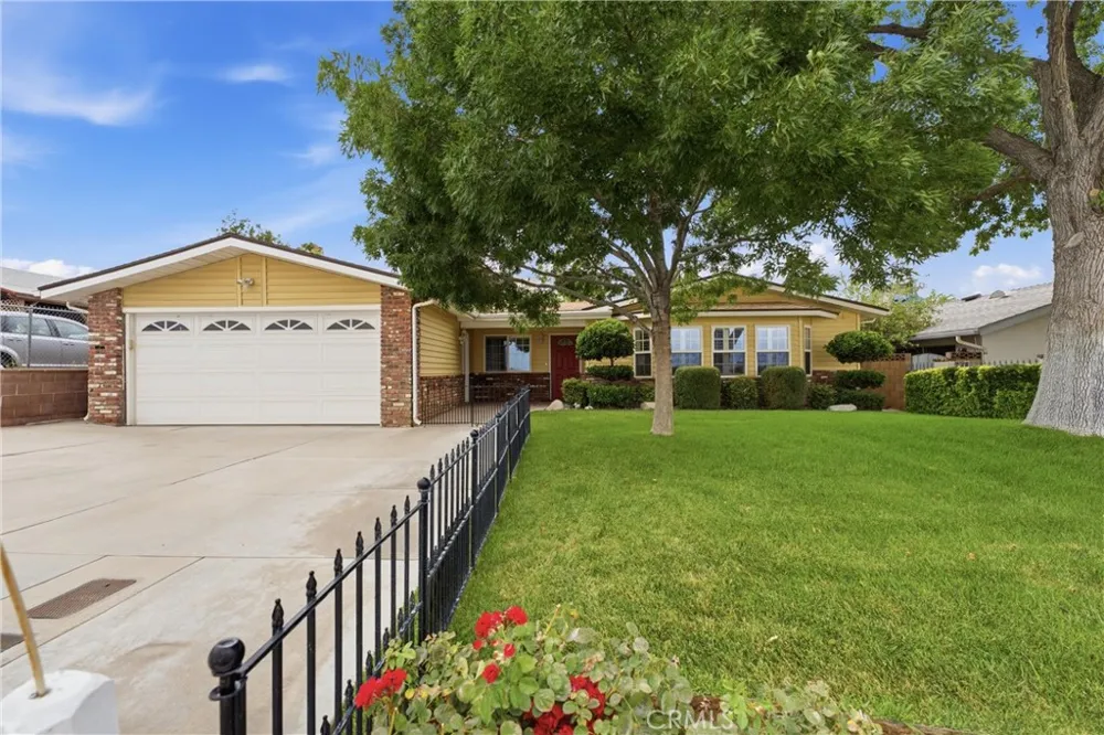 42123 45th Street W Quartz Hill, CA 93536