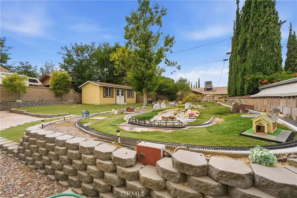 42123 45th Street W Quartz Hill, CA 93536