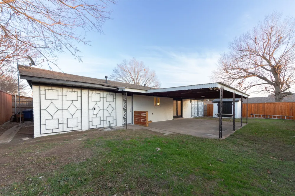 1241 Stevens Ridge Drive Dallas, TX 75211