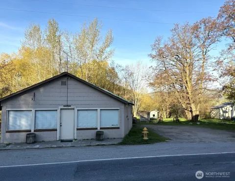 4984 Hwy 25 S
