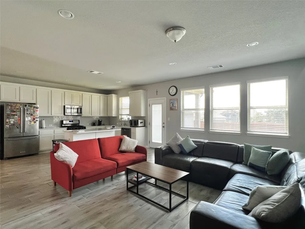 2904 Sage Ranch Drive Leander, TX 78641