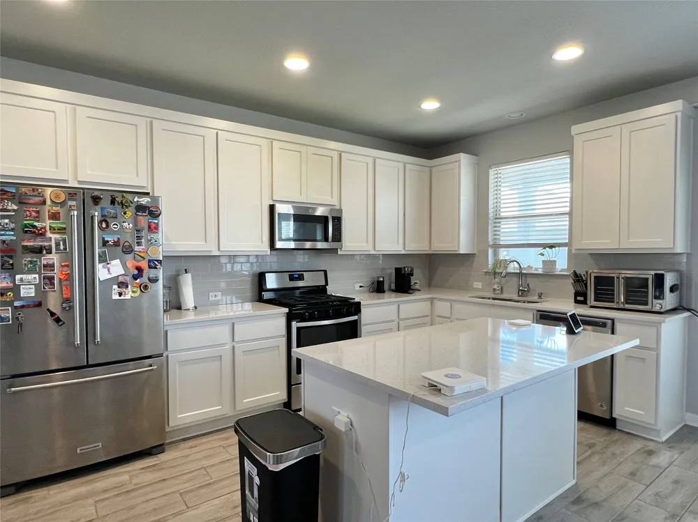 2904 Sage Ranch Drive Leander, TX 78641