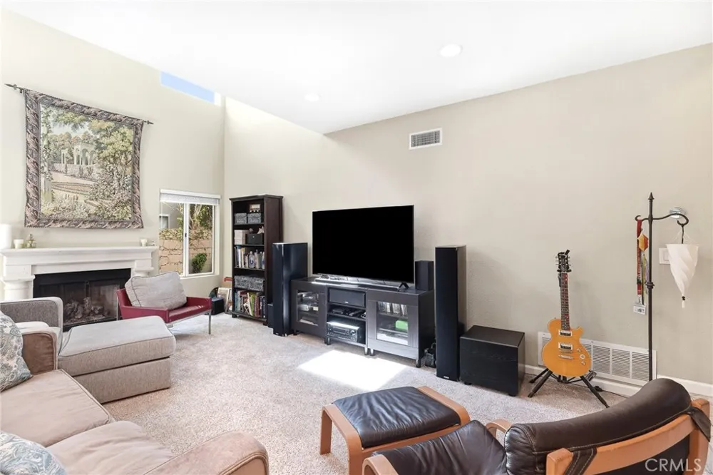 12456 Alderglen Street Moorpark, CA 93021
