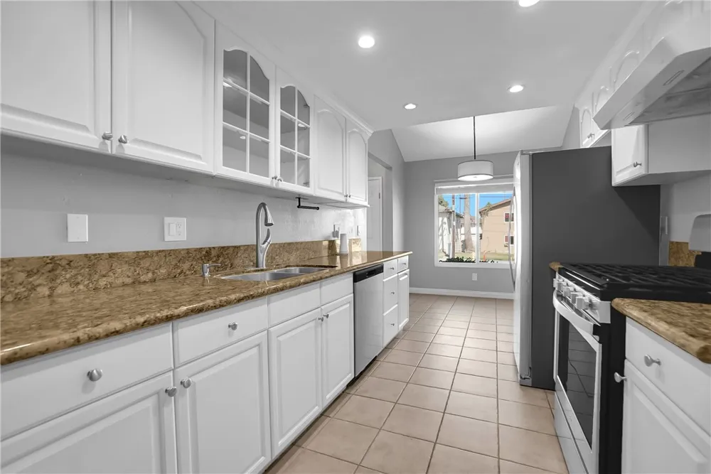 2956 Haddonfield Fullerton, CA 92831