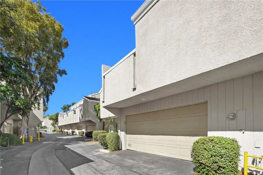 2956 Haddonfield Fullerton, CA 92831