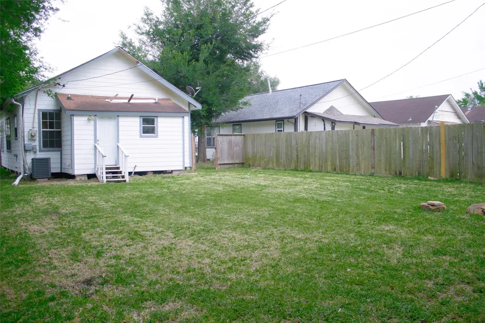 1310 4th Street Rosenberg, TX 77471