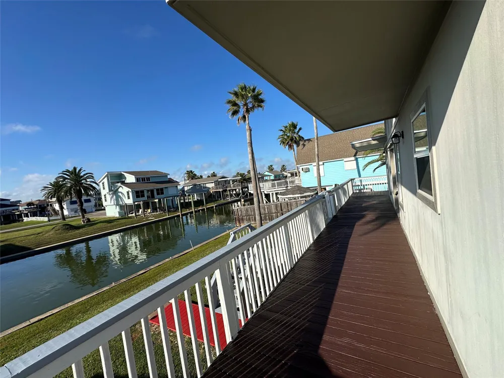16622 Nassau Way Jamaica Beach, TX 77554