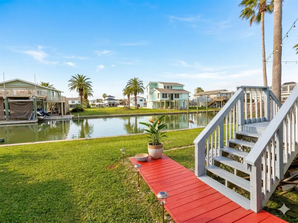 16622 Nassau Way Jamaica Beach, TX 77554