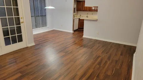 2103 Friendly Drive #3222