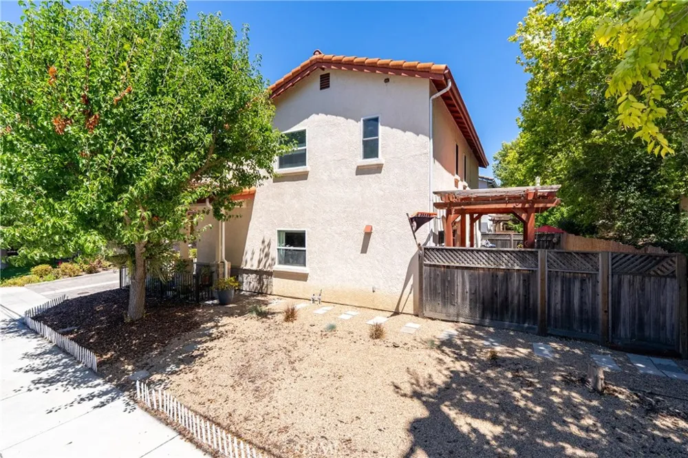 7755 Navajoa Atascadero, CA 93422