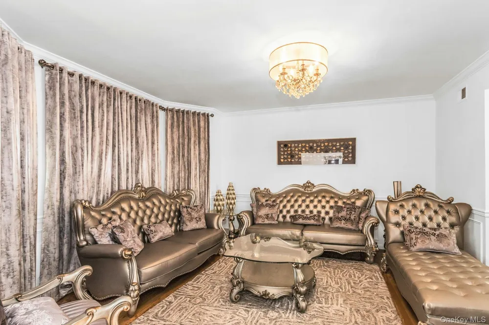 2800 Janet Avenue North Bellmore, NY 11710