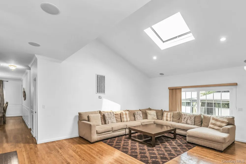2800 Janet Avenue North Bellmore, NY 11710
