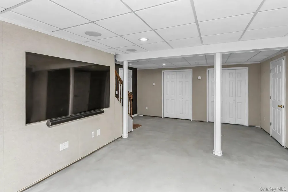 2800 Janet Avenue North Bellmore, NY 11710