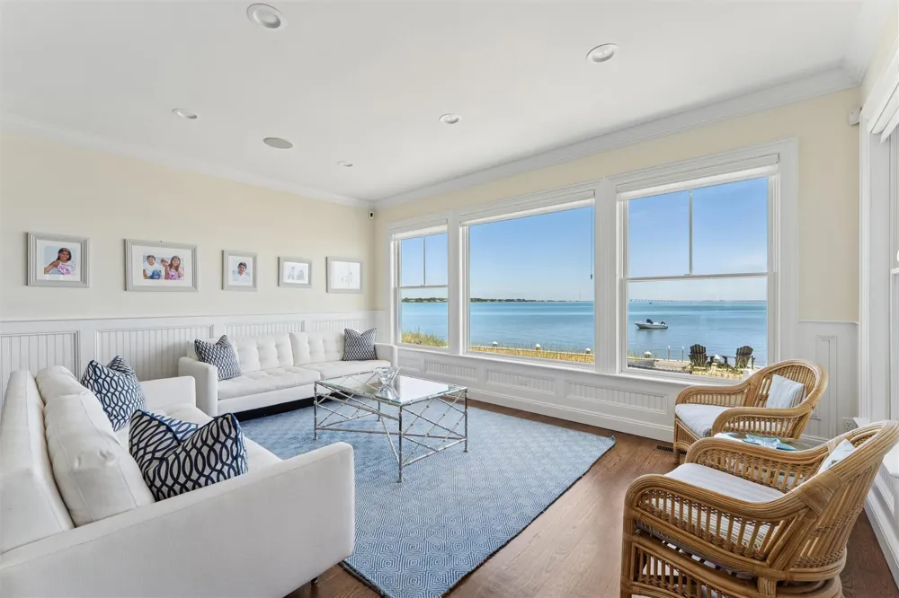 9 Shinnecock Road East Quogue, NY 11942