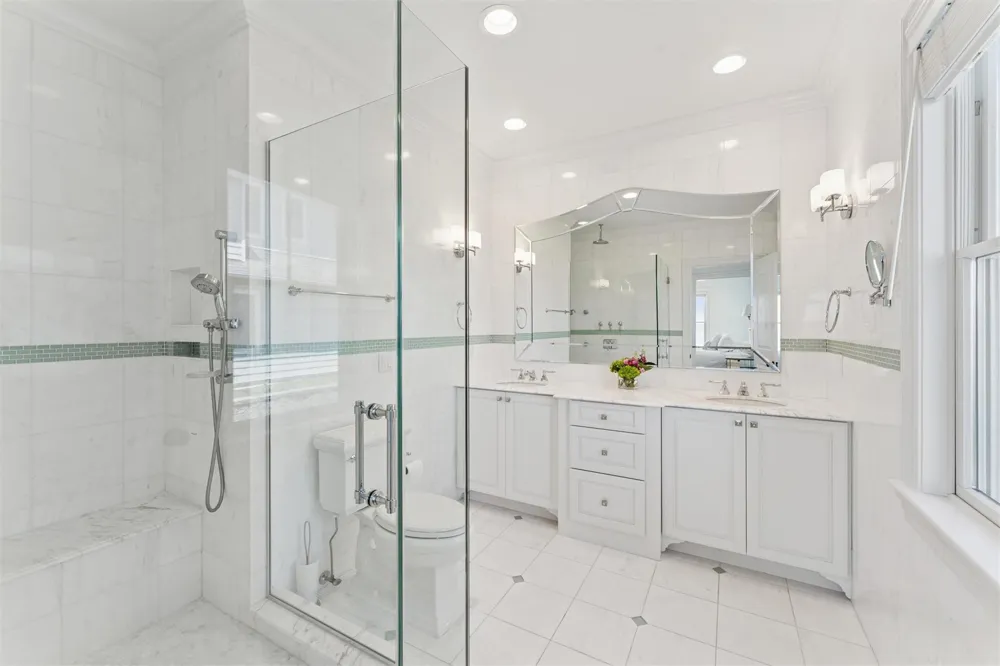 9 Shinnecock Road East Quogue, NY 11942