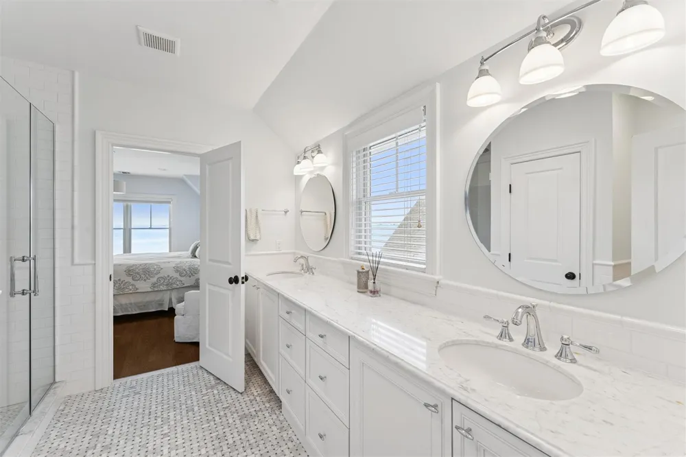 9 Shinnecock Road East Quogue, NY 11942