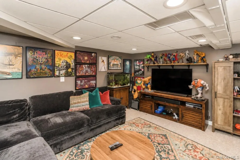 158 Wilson Avenue Westbury, NY 11590