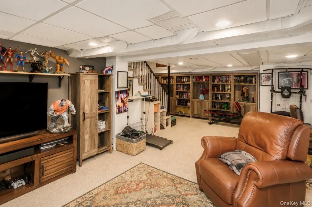158 Wilson Avenue Westbury, NY 11590