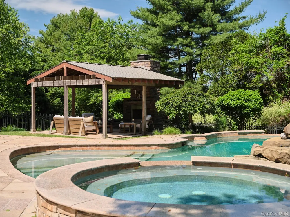 139 Jeffrey Lane Hurley, NY 12443