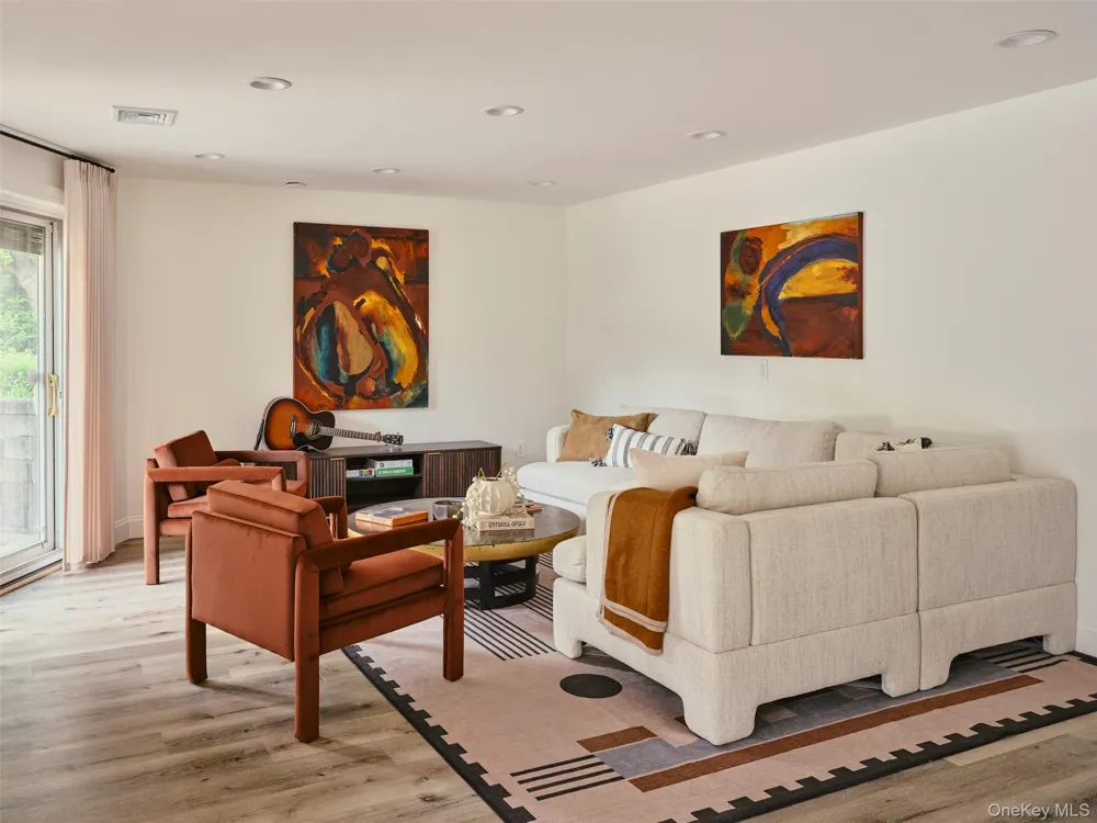 139 Jeffrey Lane Hurley, NY 12443