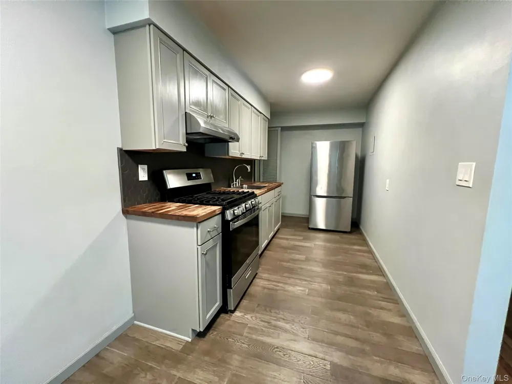 4 Colonial Road #100 Beacon, NY 12508