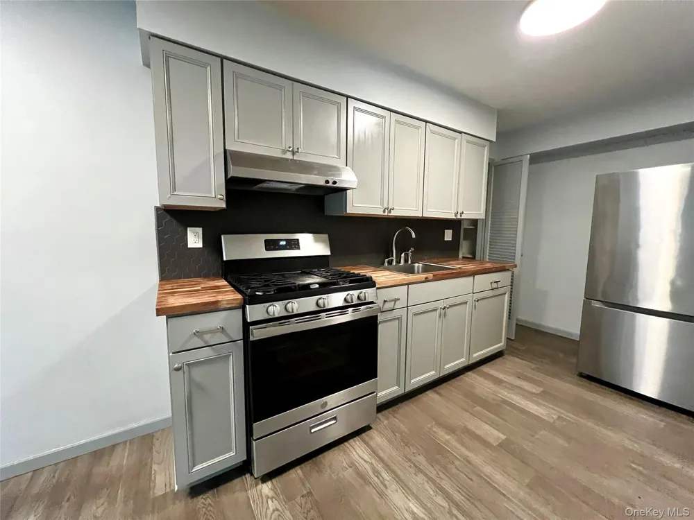 4 Colonial Road #100 Beacon, NY 12508