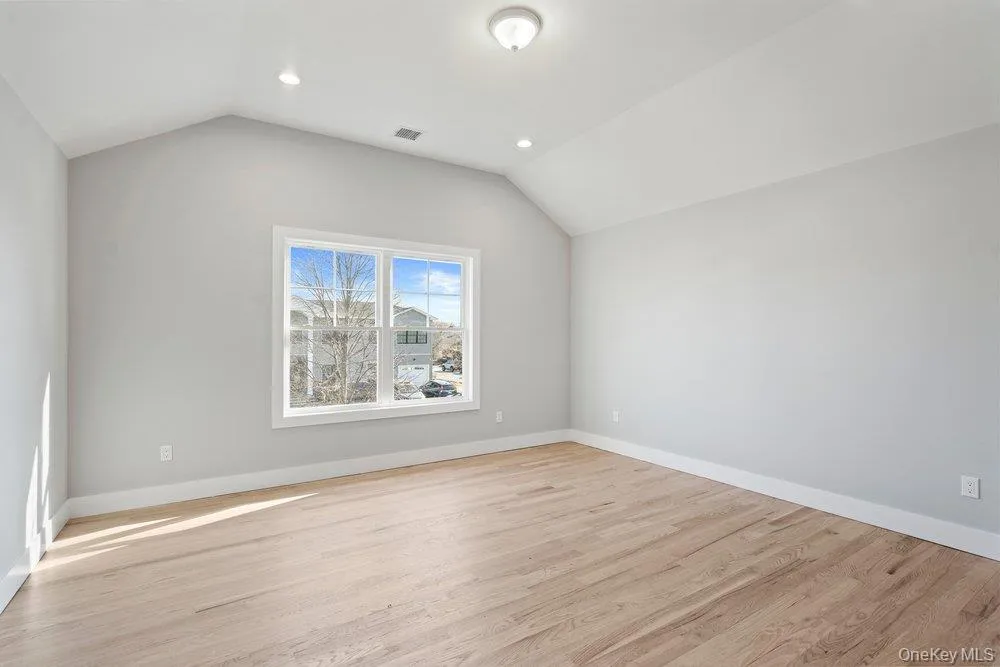 45 Bond Lane Hicksville, NY 11801