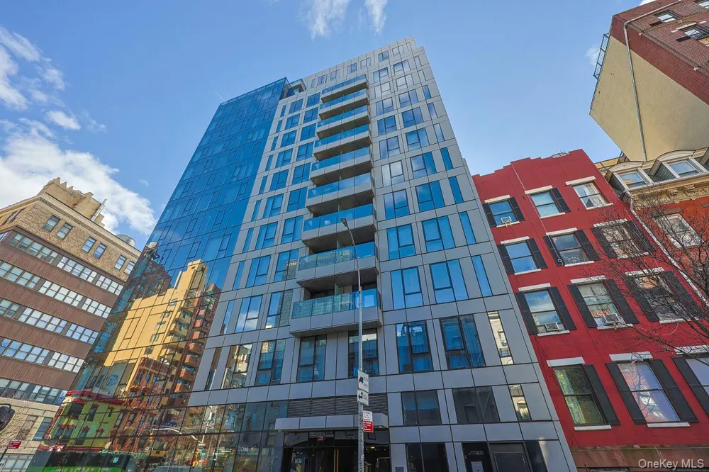 300 W 30th Street #10D New York (Manhattan), NY 10001