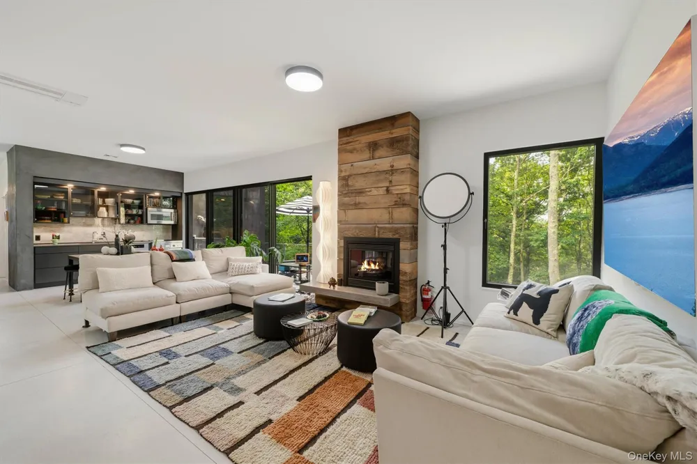 194 Mapes Road Barryville, NY 12719