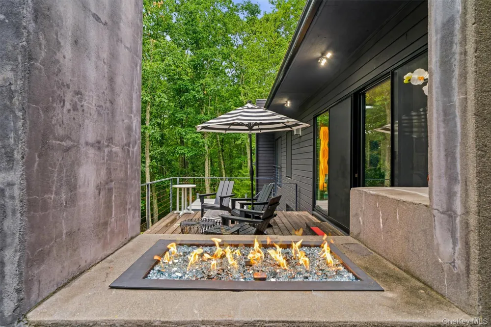 194 Mapes Road Barryville, NY 12719