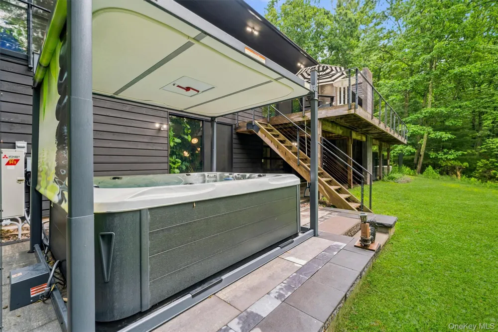 194 Mapes Road Barryville, NY 12719