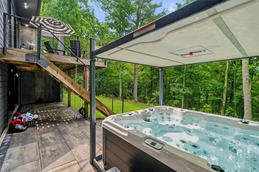 194 Mapes Road Barryville, NY 12719