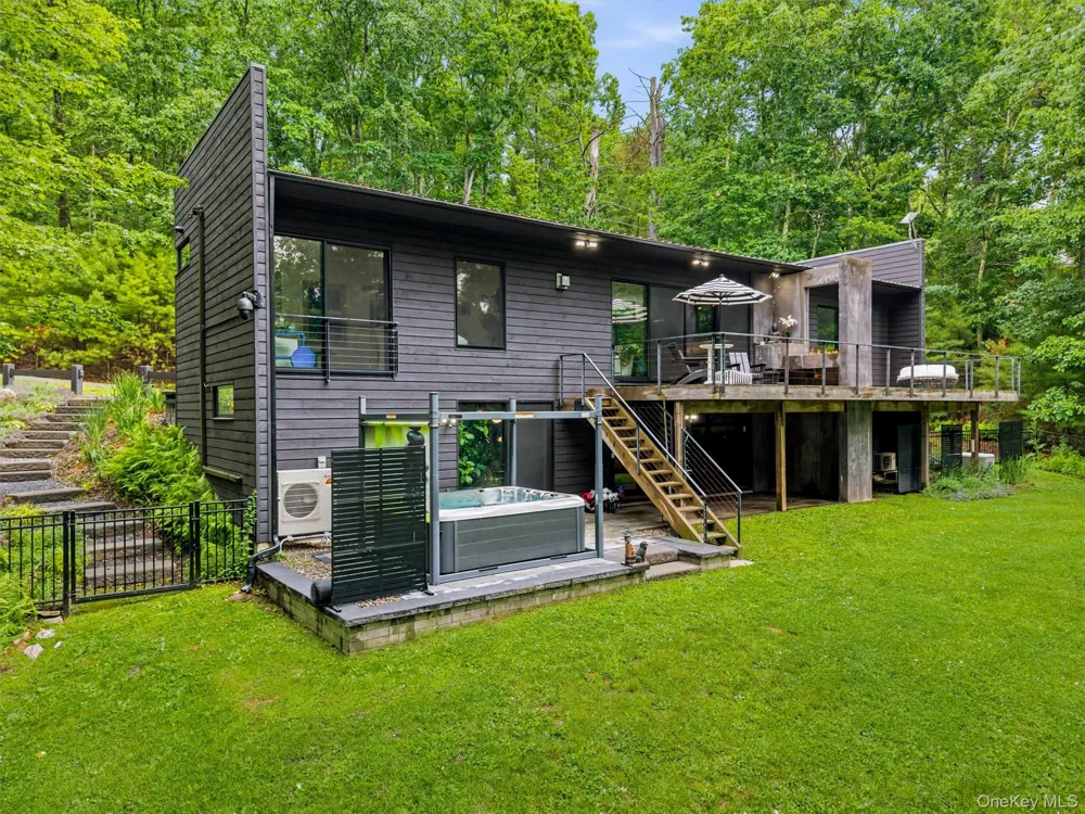 194 Mapes Road Barryville, NY 12719