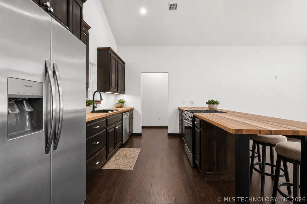 95 Express Road Ardmore, OK 73401
