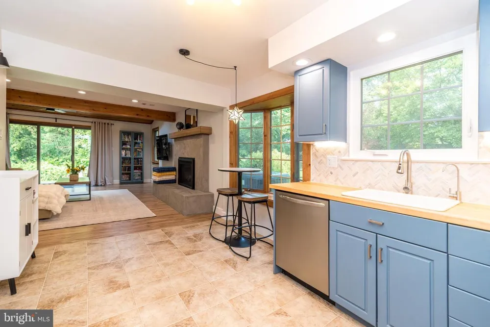 2045 FOSTER ROAD Hatfield, PA 19440