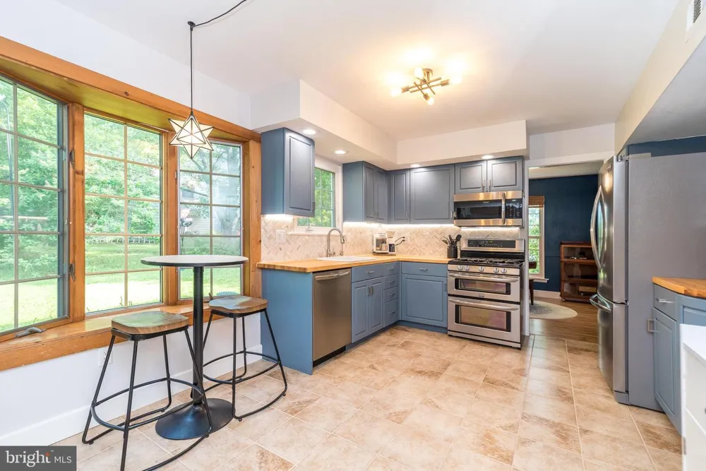 2045 FOSTER ROAD Hatfield, PA 19440