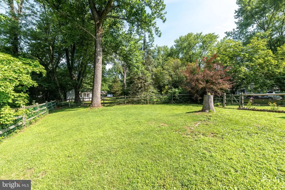 2045 FOSTER ROAD Hatfield, PA 19440