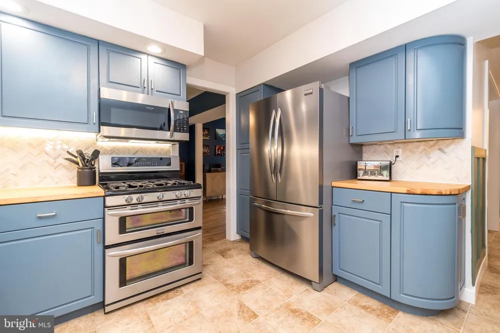 2045 FOSTER ROAD Hatfield, PA 19440