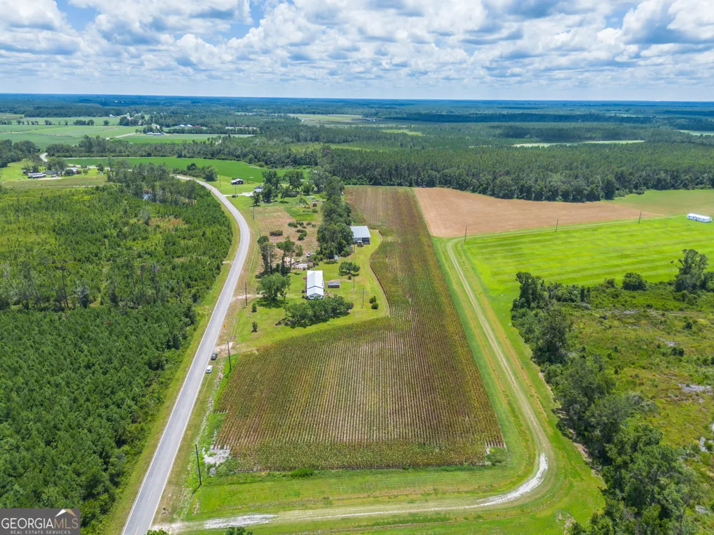 596 Teakwood RD Alma, GA 31510