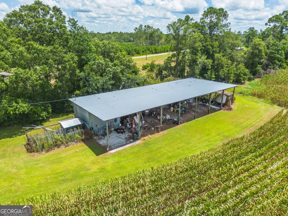 596 Teakwood RD Alma, GA 31510