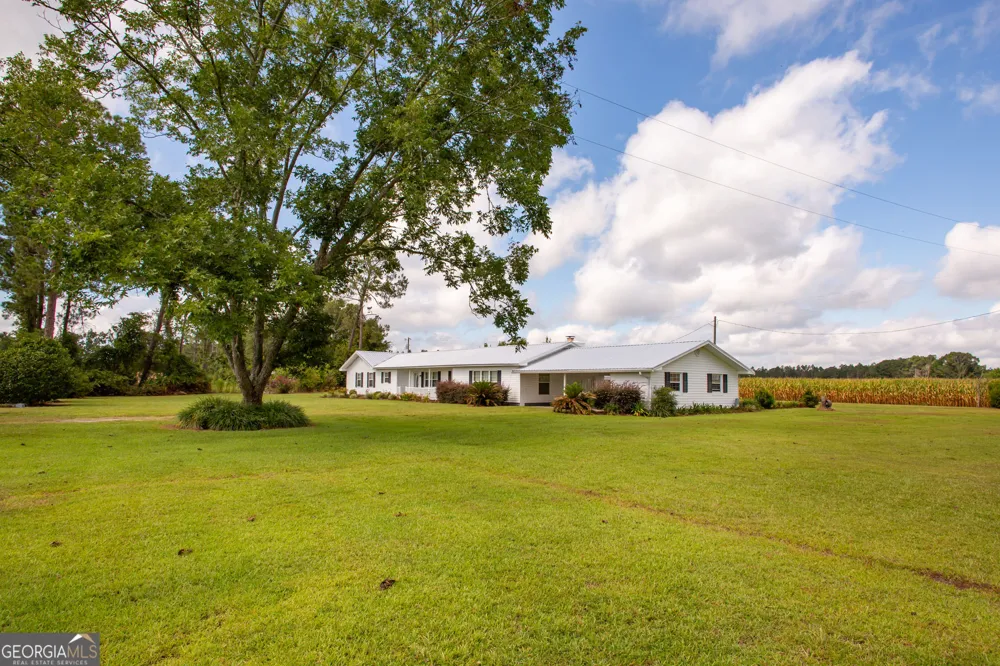 596 Teakwood RD Alma, GA 31510